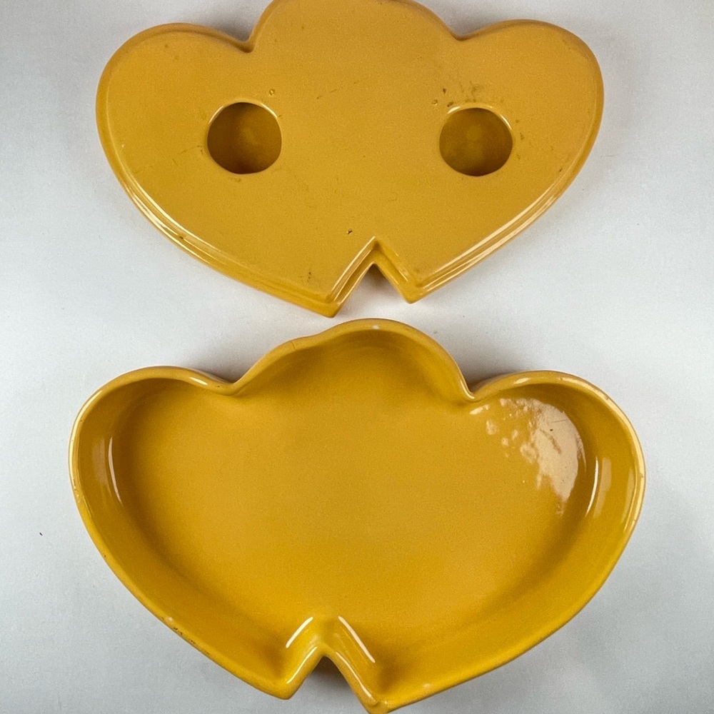 Vintage 70s Ceramic Heart Trinket Dish - Picture 4 of 7